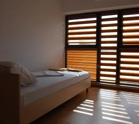 Хостел The White House