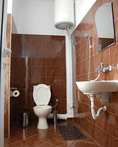 Hostel The White House *