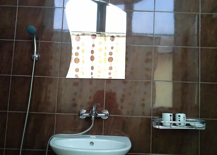 Hostel The White House